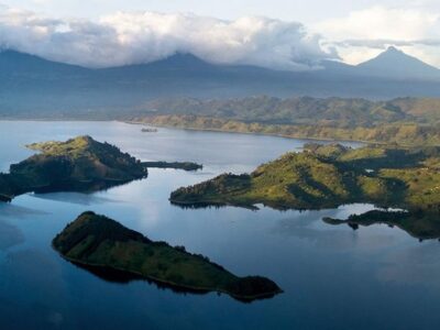 Lake Bunyonyi Vs Lake Mutanda Tours