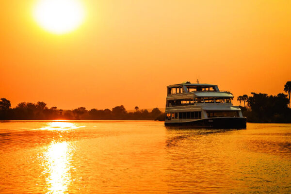 Zambezi cruise